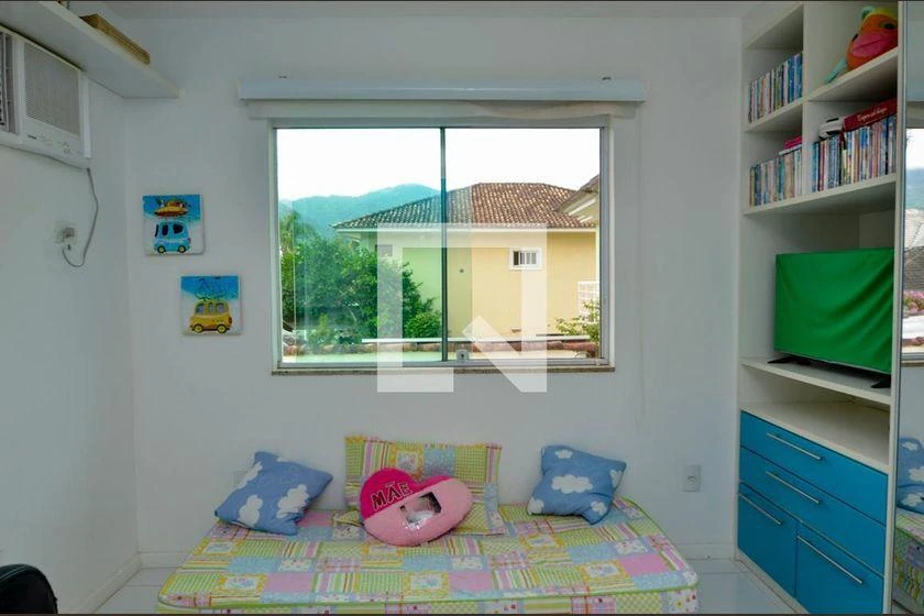 380 m² house with 4 bedrooms and air conditioning — photo 26