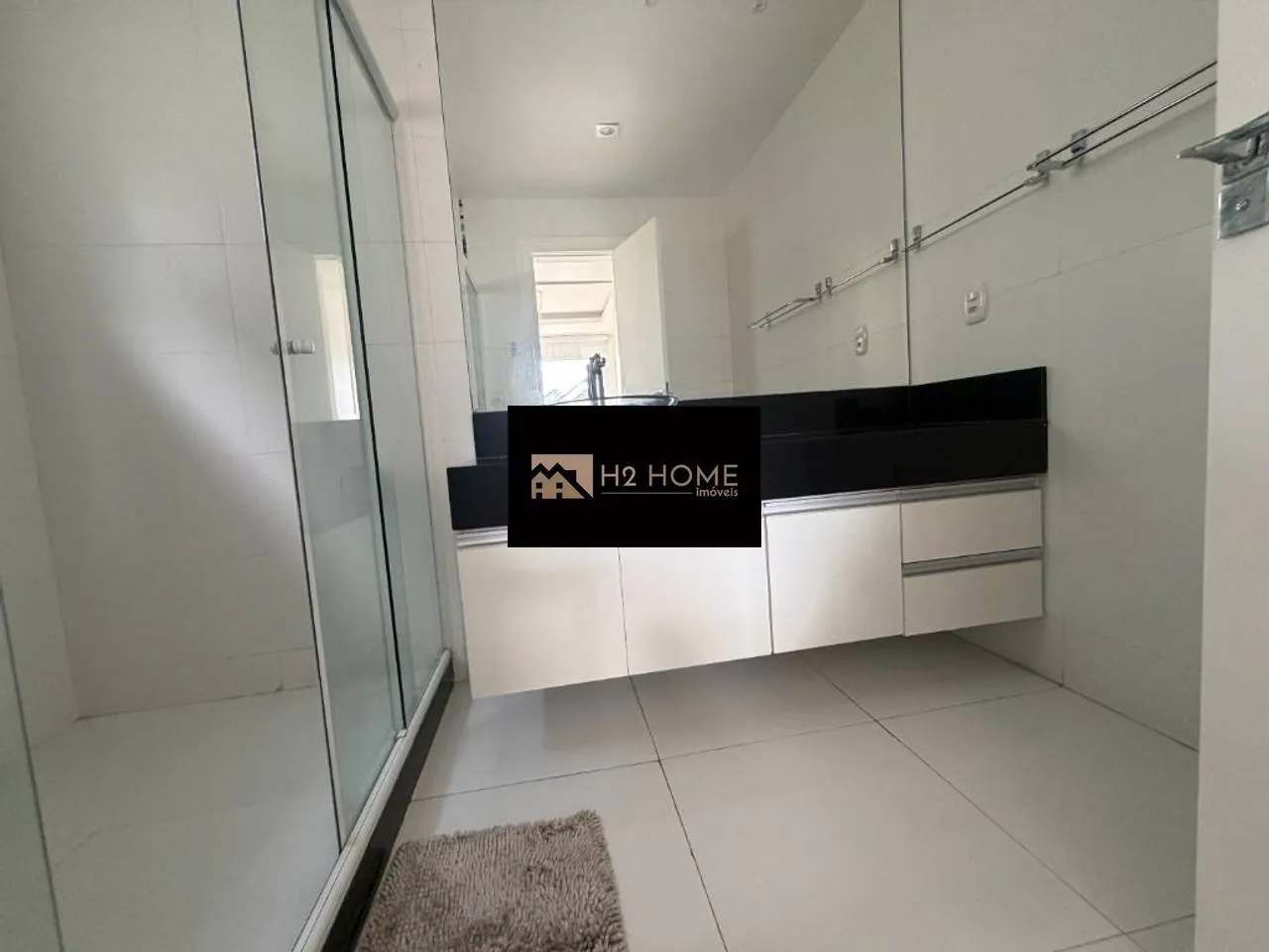290 m² house with 4 bedrooms and 4 parking spots — photo 39