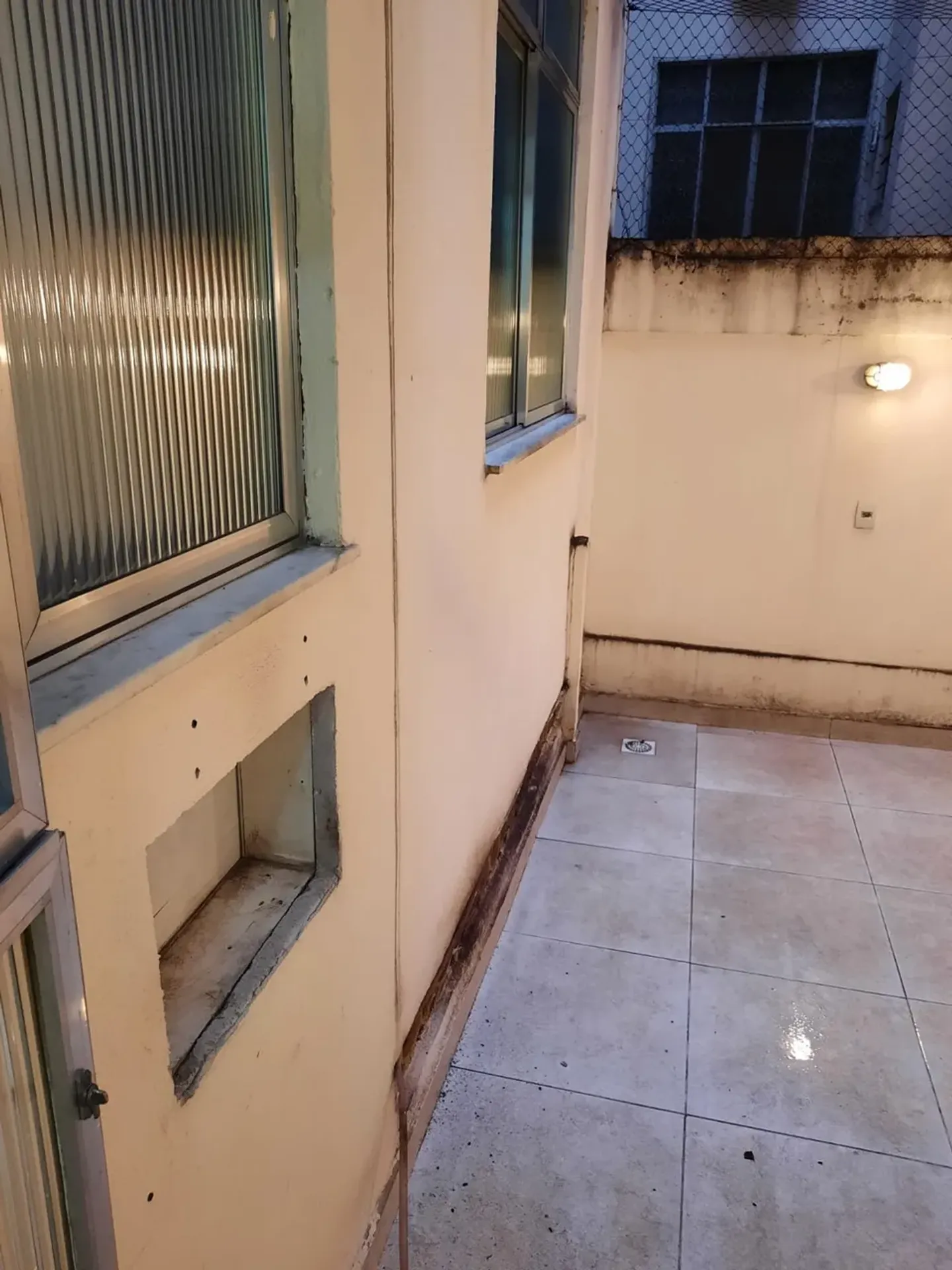 Квартира на 2-му поверсі з дерев'яною підлогою або ламінатом — photo 42