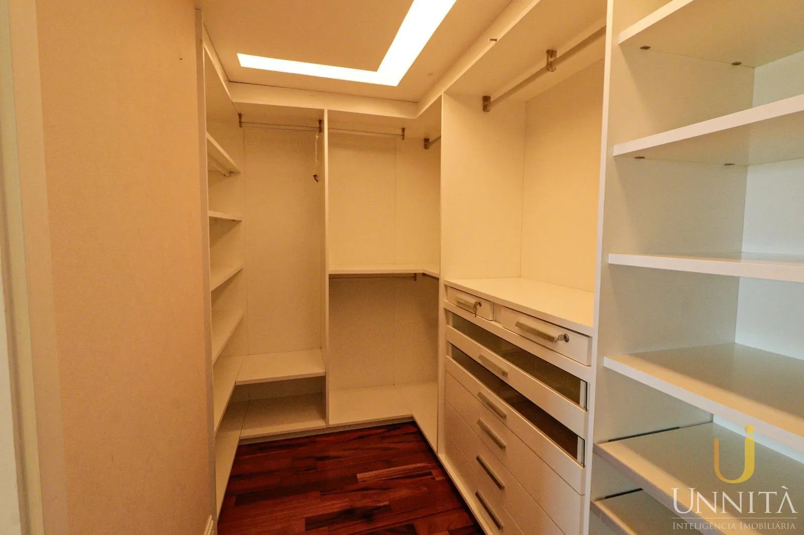 Вид на воду та 5 спалень: квартира 278 м² — photo 9