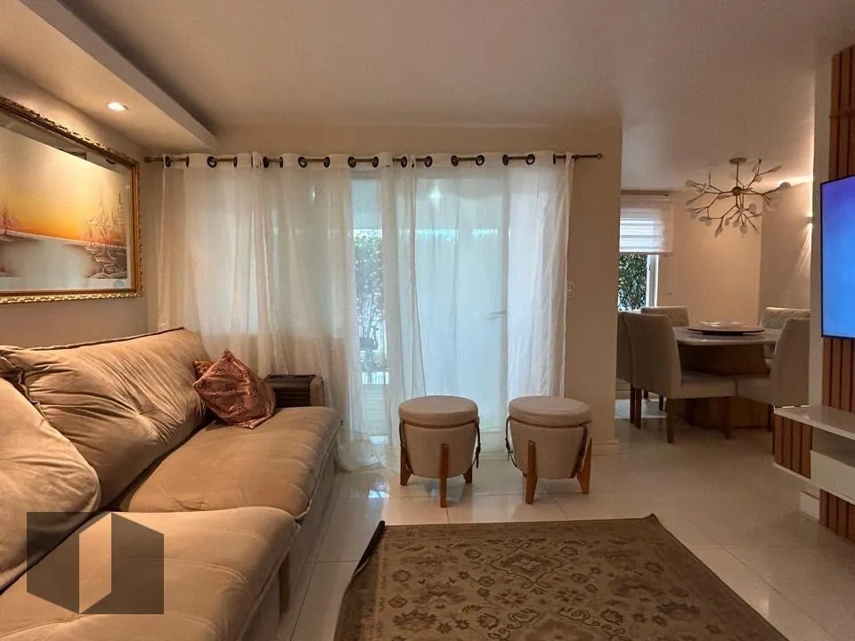 Casa sem mobília com 4 quartos e churrasqueira na varanda — photo 6