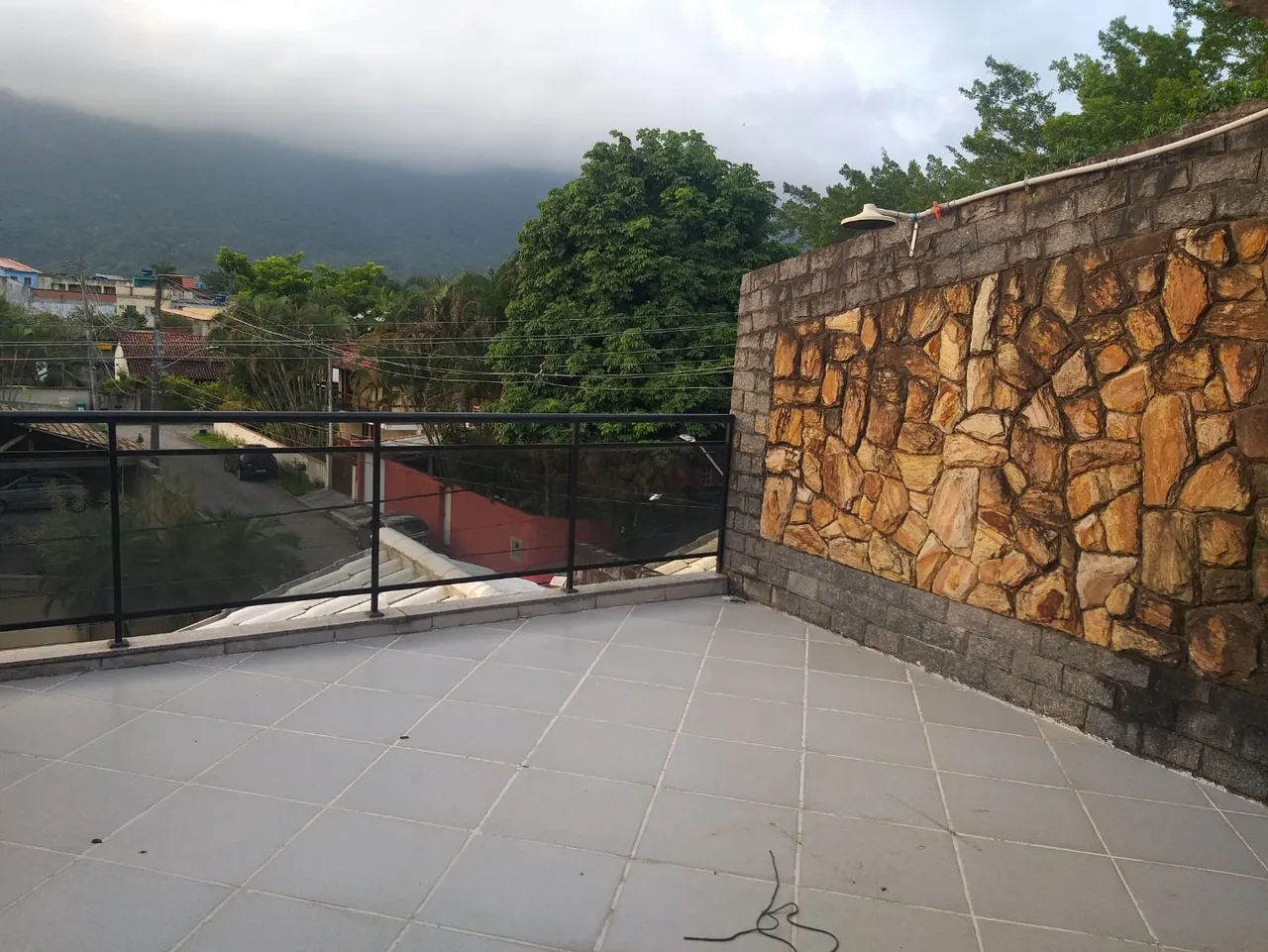 Unfurnished house with 3 bedrooms and mountain views — photo 16
