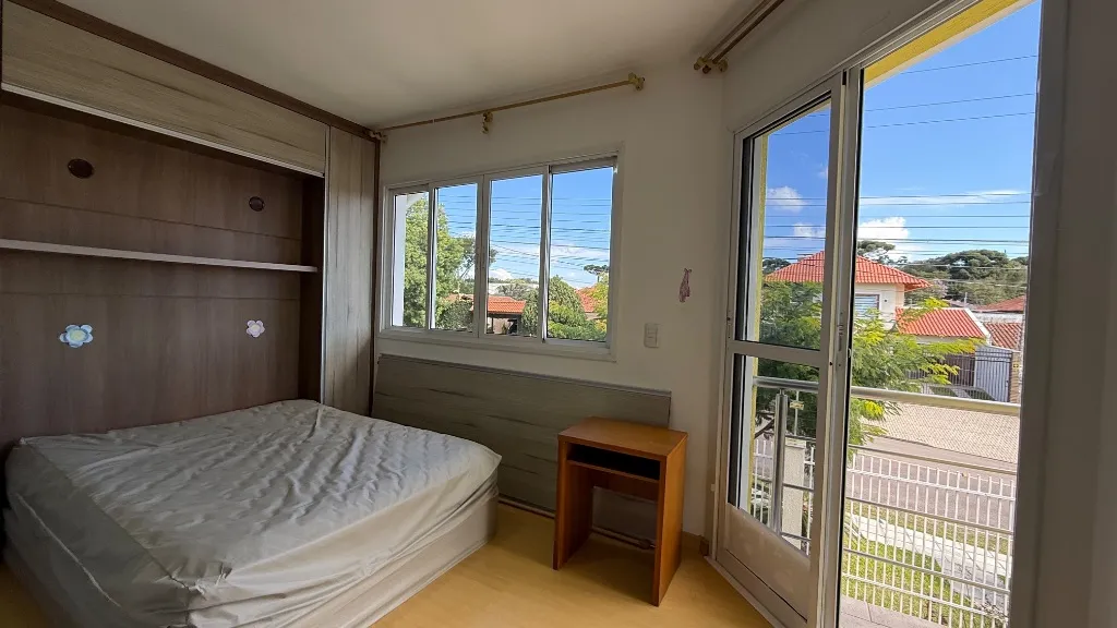 3-bedroom house with a bathtub in Curitiba — photo 7