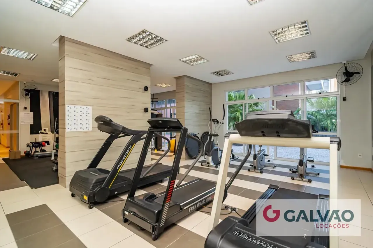 Apartamento amueblado de 1 dormitorio y balcón — photo 17