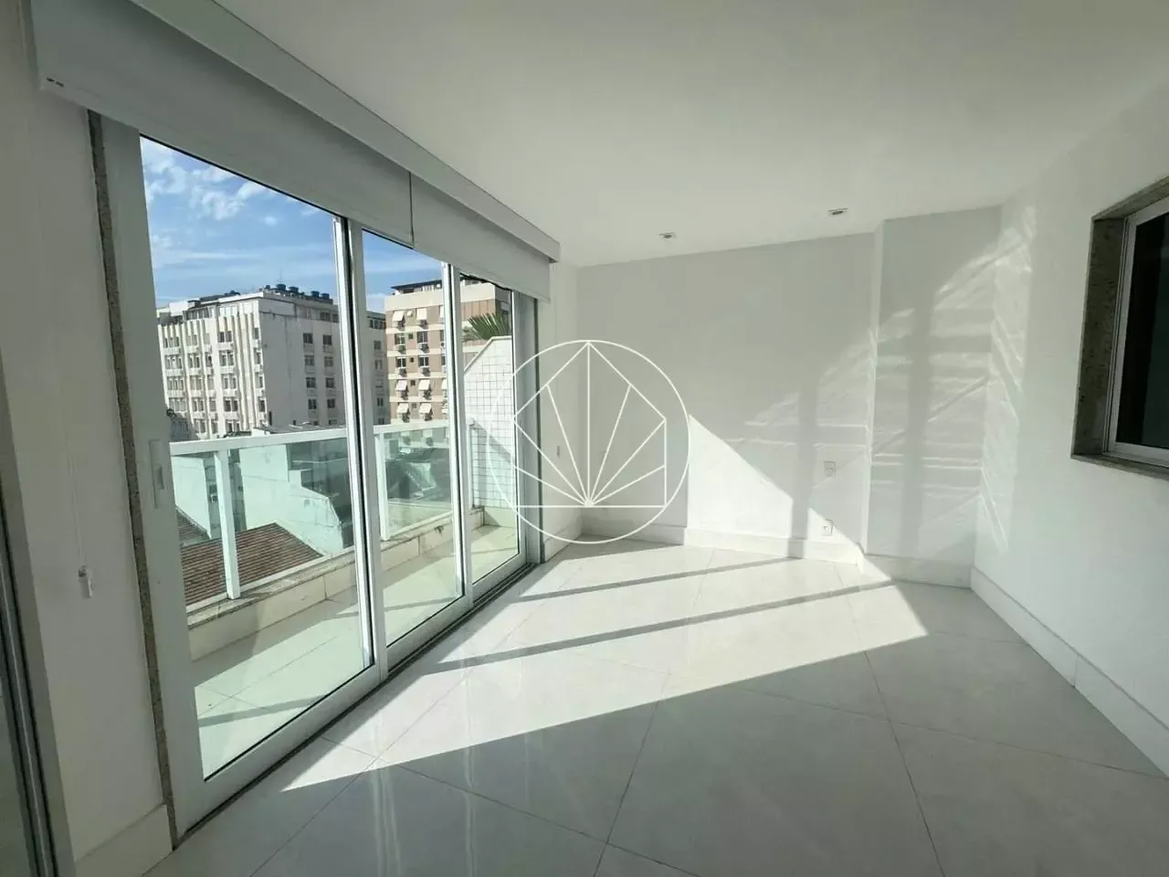 Apartment, 660 m², with a mountain view — photo 3
