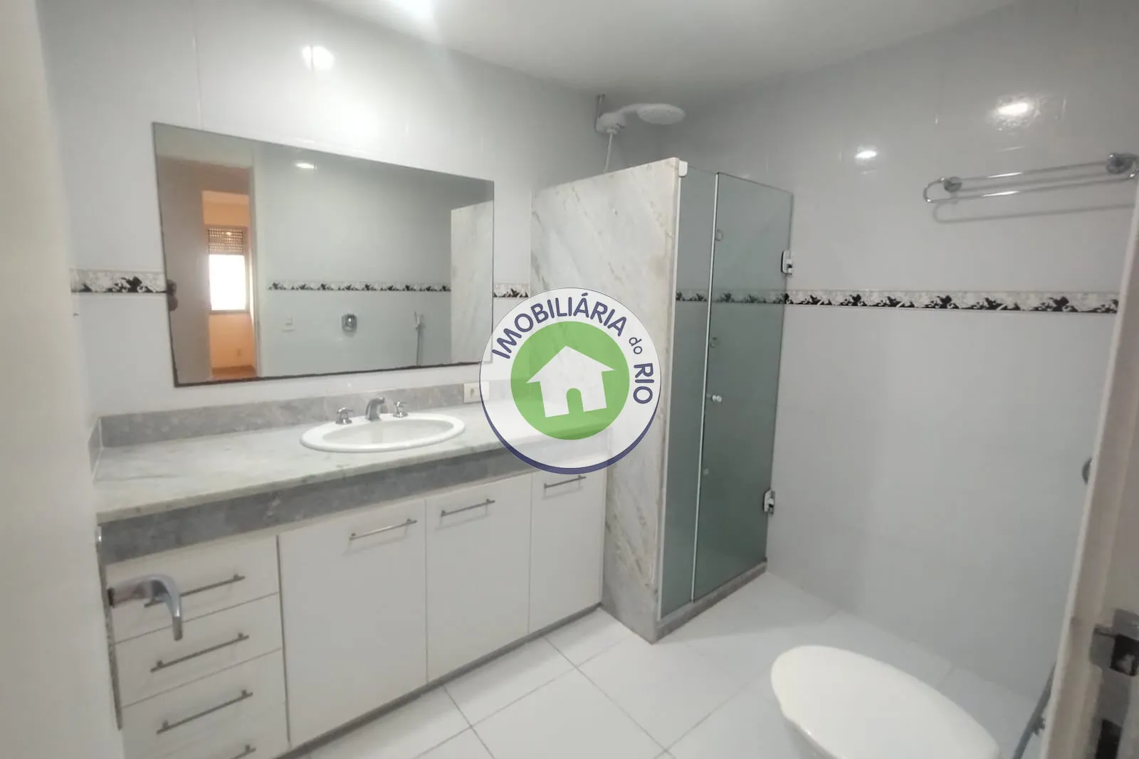 Furnished apartment, 115 m², with a bathtub — photo 6