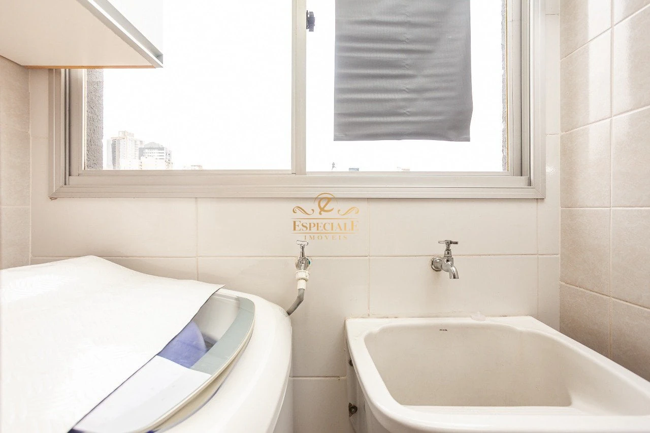 Washing machine in a one-bedroom apartment, 40 m² — photo 5