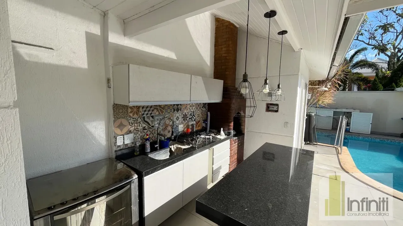 4 quartos e churrasqueira privativa: casa de 350 m² — photo 2