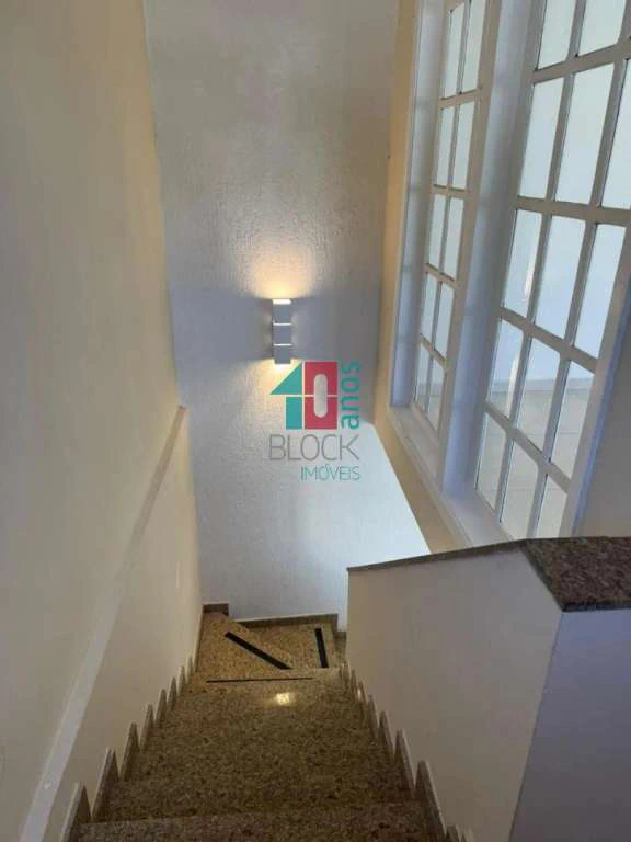Casa em condomínio fechado de 470 m² com 3 quartos — photo 28