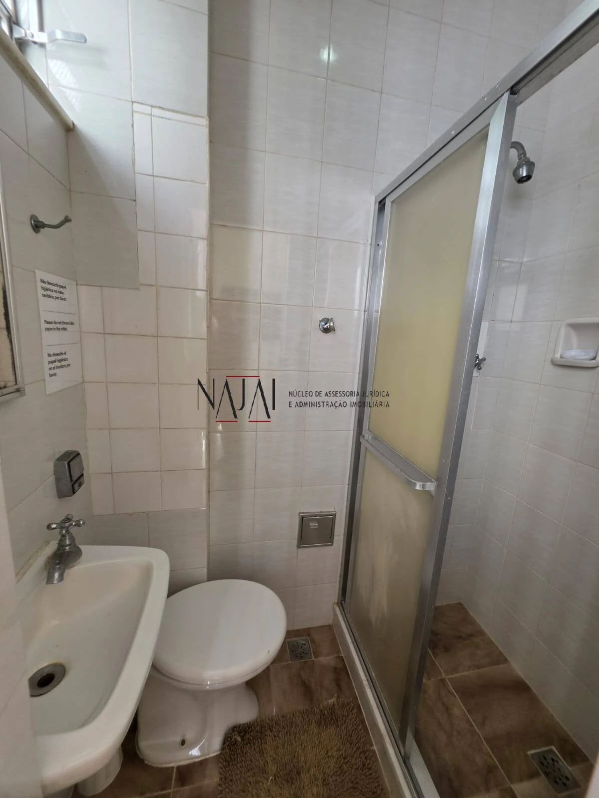 Furnished 3-bedroom apartment with 130 m² — photo 23