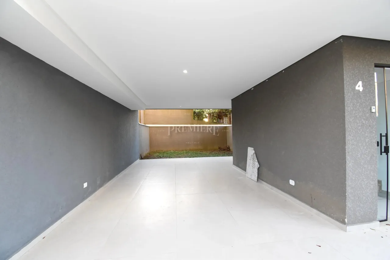 House with 3 bedrooms and a private garden — photo 19