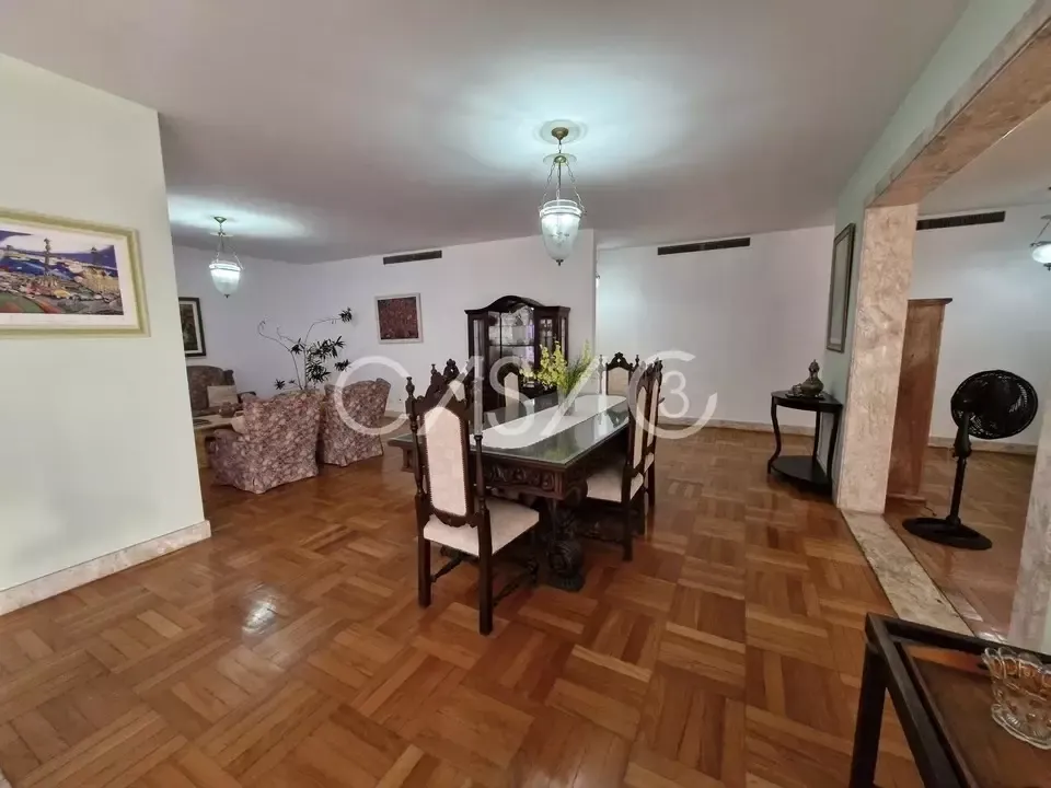 Rental apartment with 4 bedrooms and 330 m² — photo 11