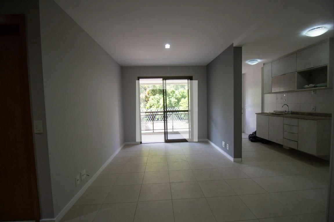 Rental apartment with 2 bedrooms and condo pool access — photo 7