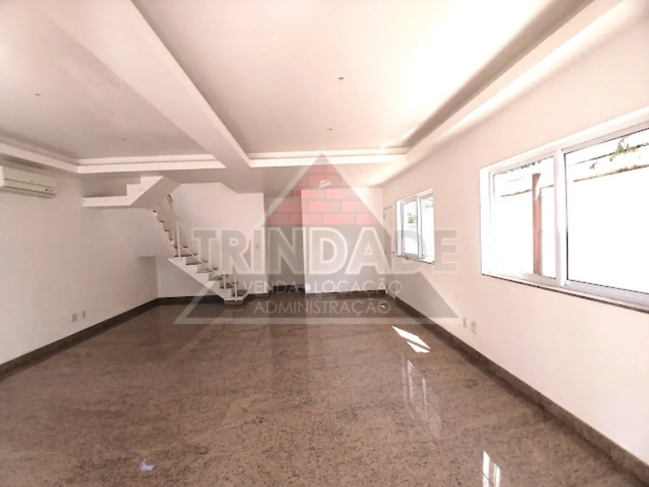 Casa duplex de 270 m² com 5 suítes e 3 banheiros — photo 5