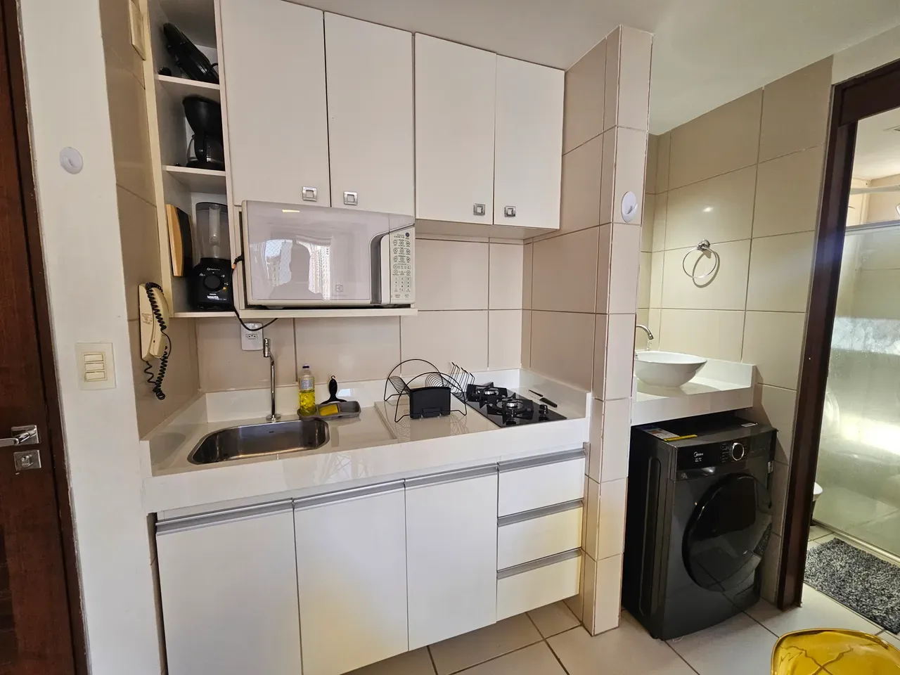 Furnished 1-bedroom apartment on the 5th floor