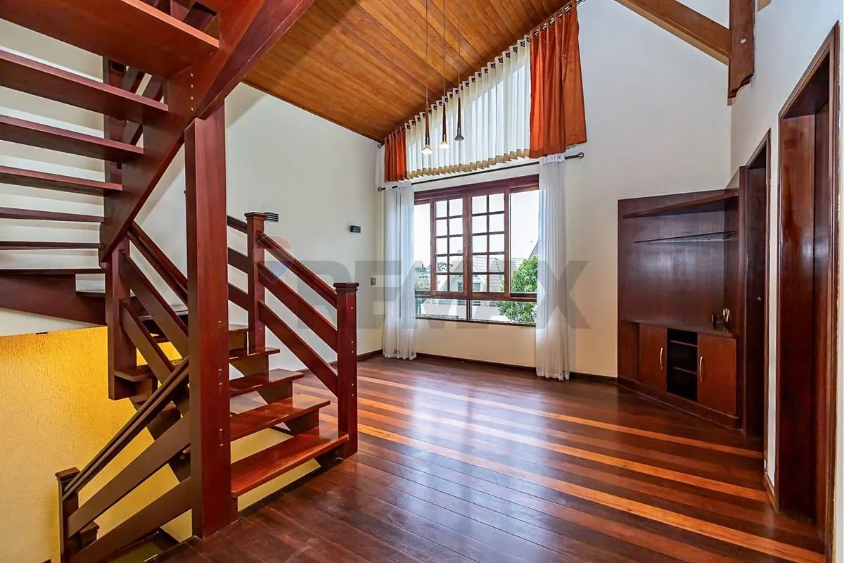 Casa de 303 m² com 4 quartos e churrasqueira privativa — photo 17