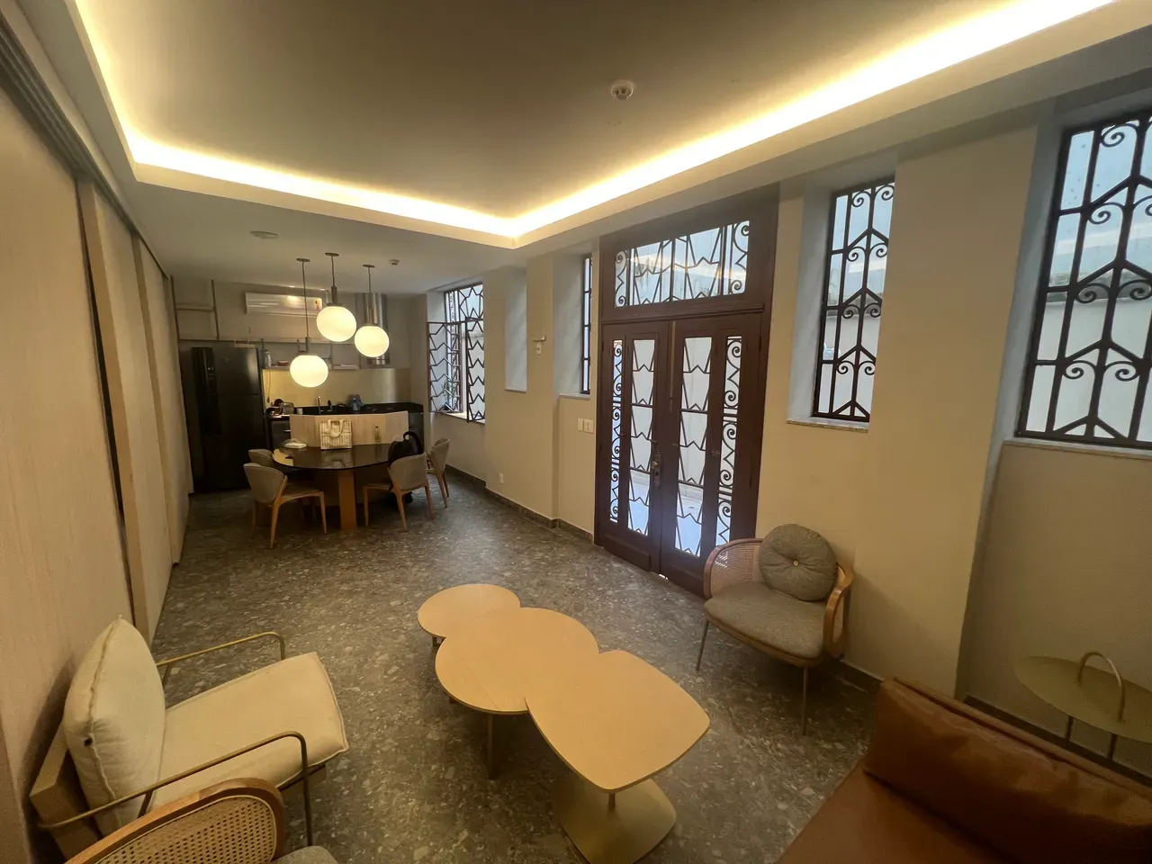 Furnished apartment, 68 m², with a grill on the balcony — photo 33