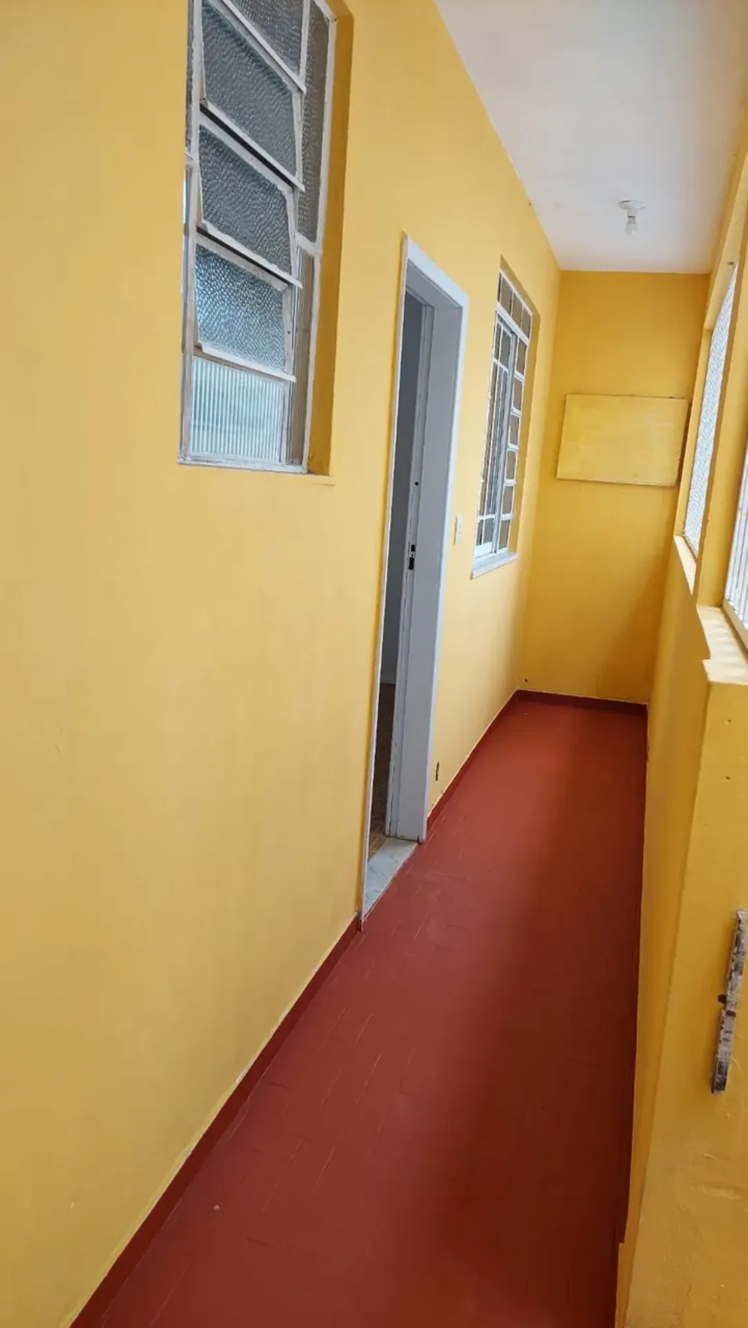 Unfurnished apartment with no parking, 50 m², 1 bed 1 bath — photo 42