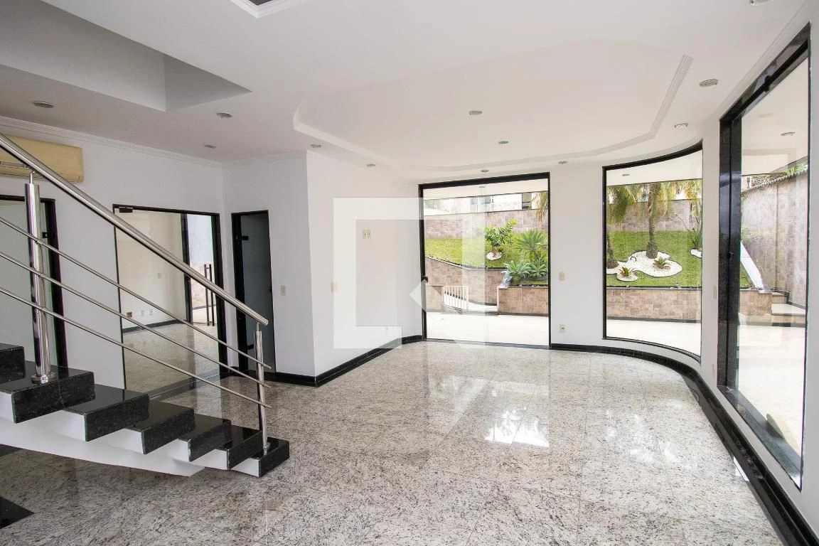 Casa com 3 suítes e quintal privativo com churrasqueira — photo 3