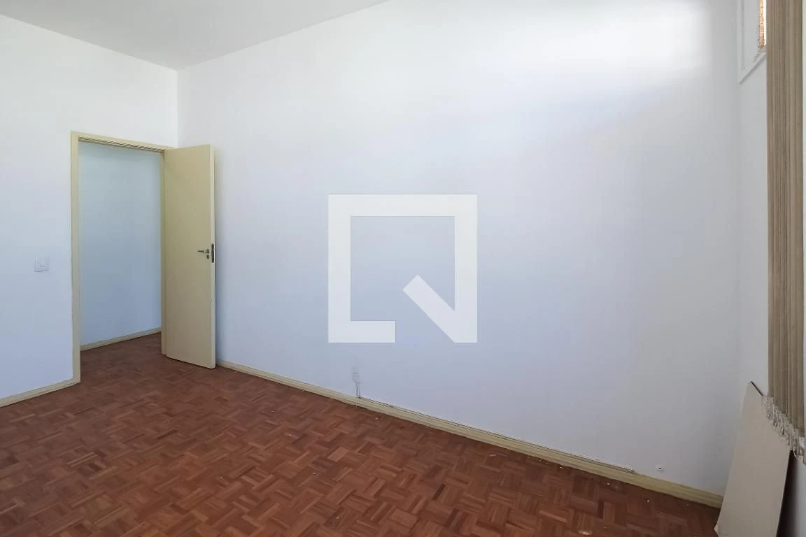 3-bedroom apartment with a mountain view in Rio de Janeiro — photo 35