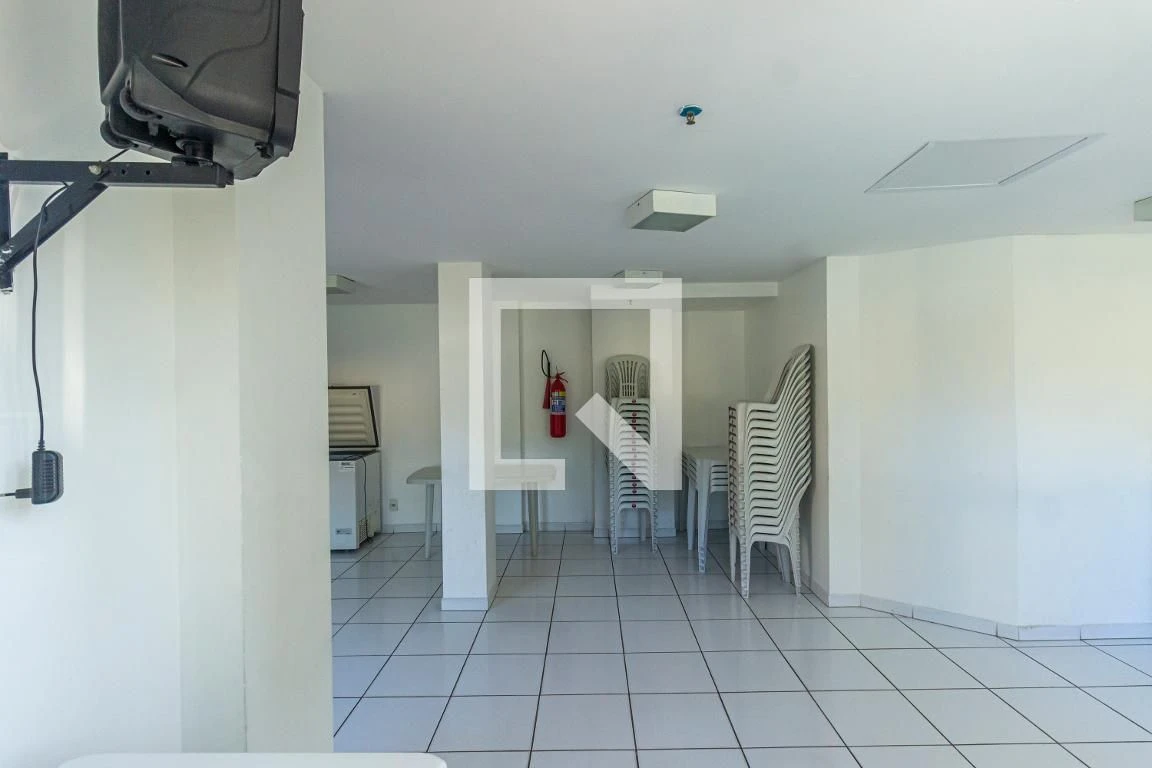 2-bedroom apartment in a building with a gym — photo 52