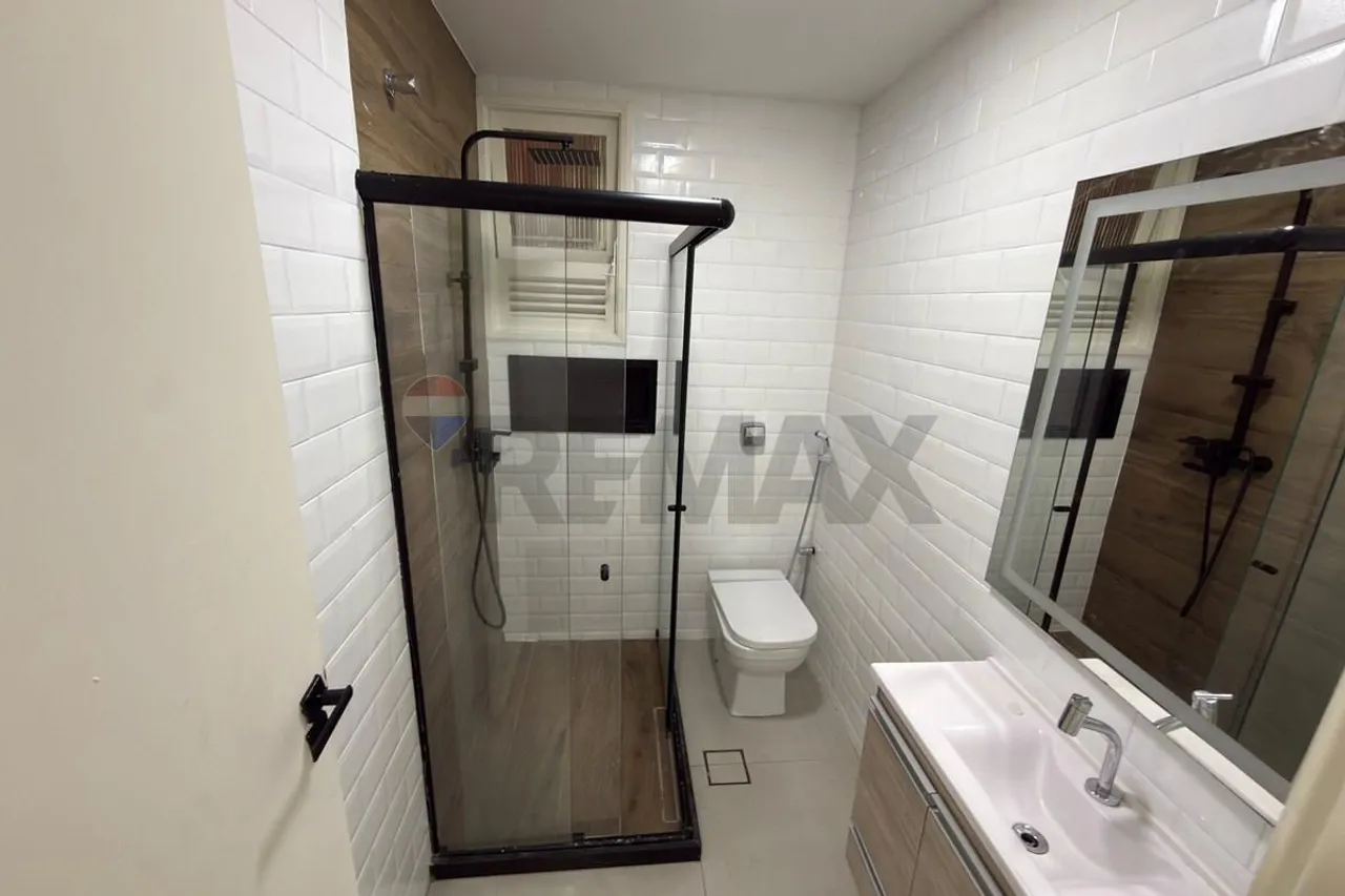 3-bedroom apartment with 2 bathrooms and 121 m² — photo 8