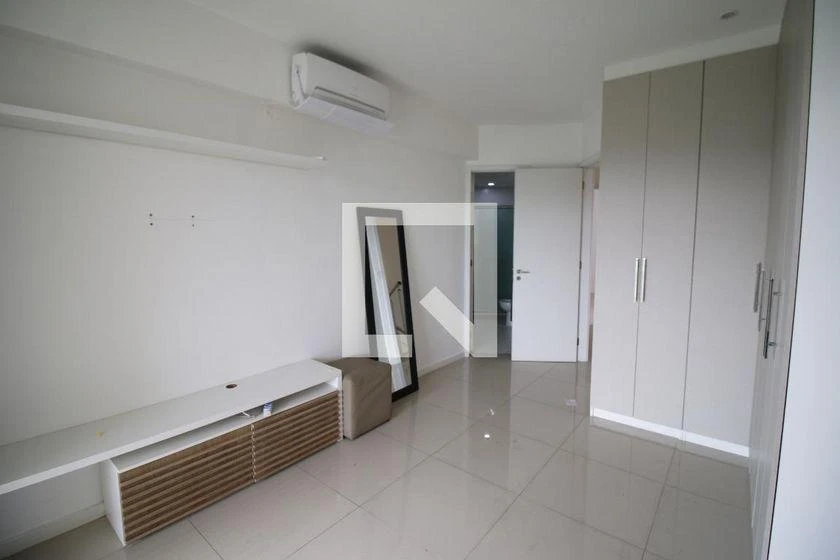 2-bedroom apartment with a mountain view in Rio de Janeiro — photo 24