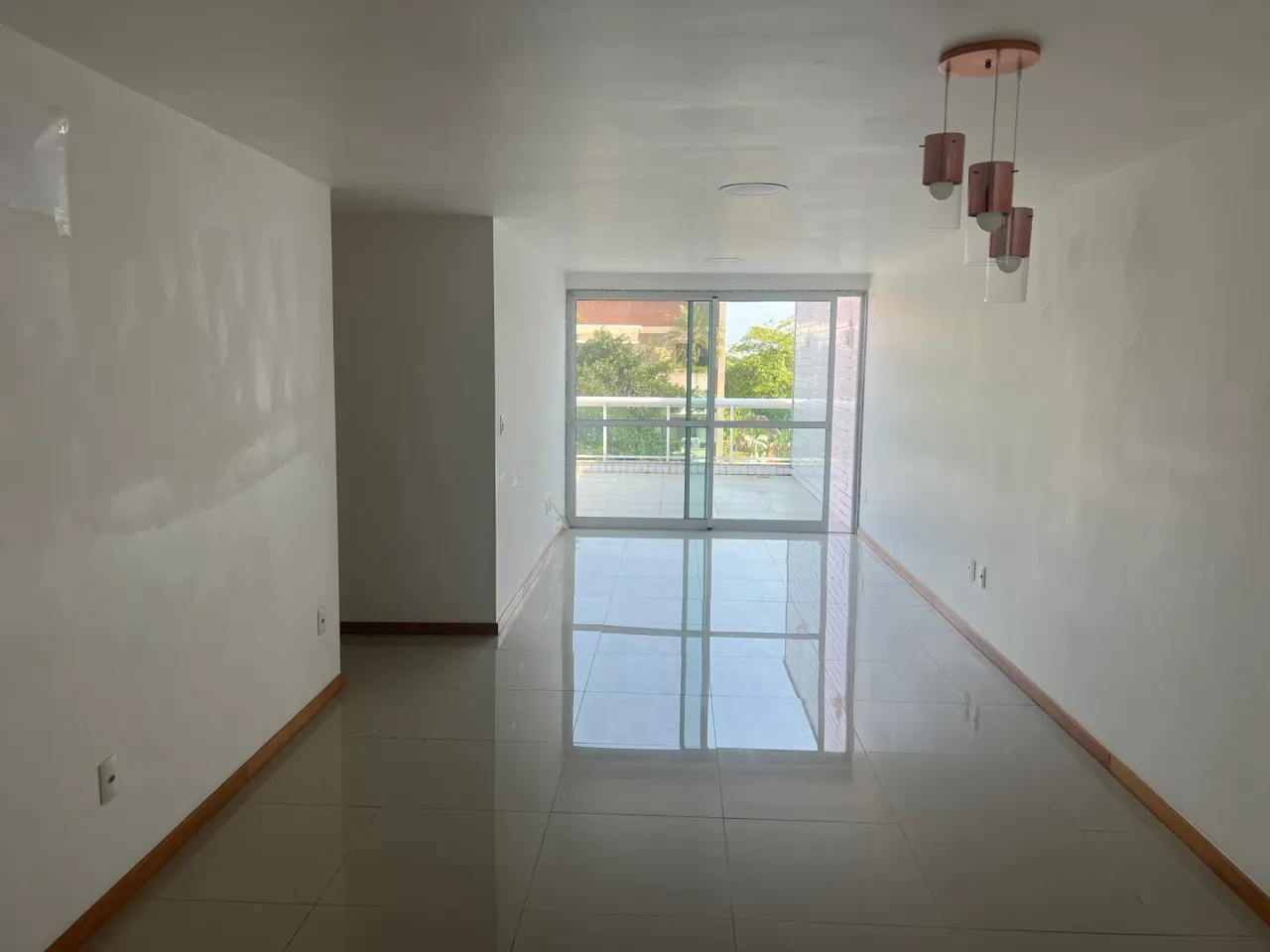 Unfurnished apartment with 3 bedrooms and 3 bathrooms — photo 19