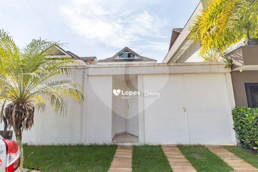 House with 5 bedrooms and a built-in balcony grill — photo 18