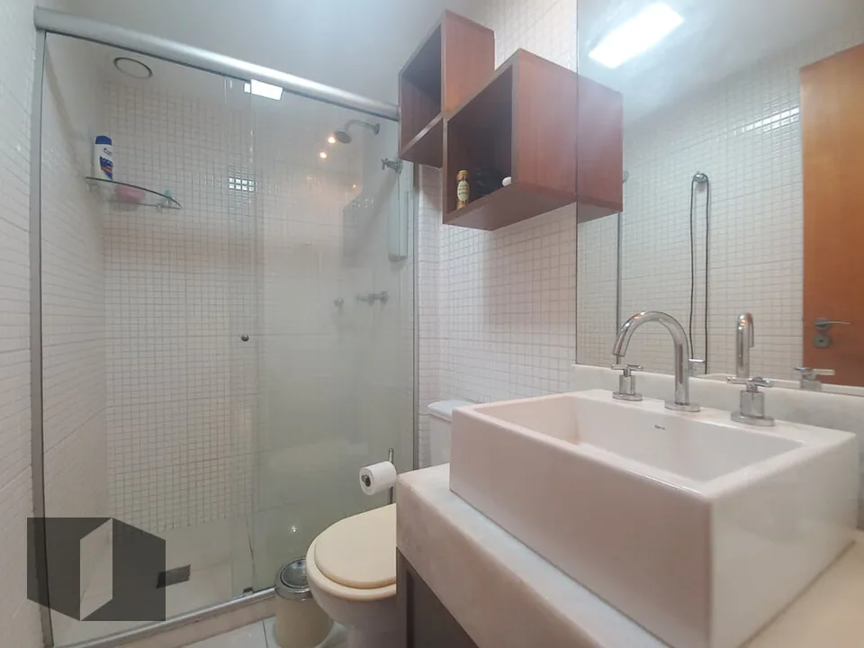 Furnished 3-bedroom apartment with 3 baths and balcony — photo 5