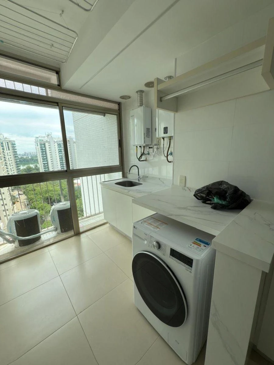 294 m² apartment with 4 suites and an open-plan kitchen — photo 30