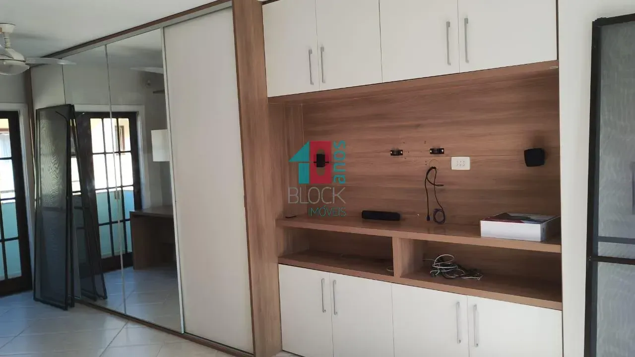 Casa de condomínio com 3 suítes e 200 m² — photo 37