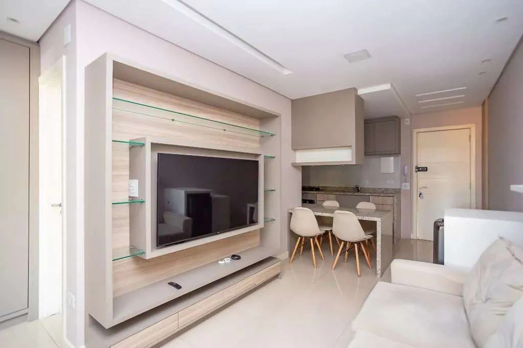 Furnished 1-bedroom apartment with balcony