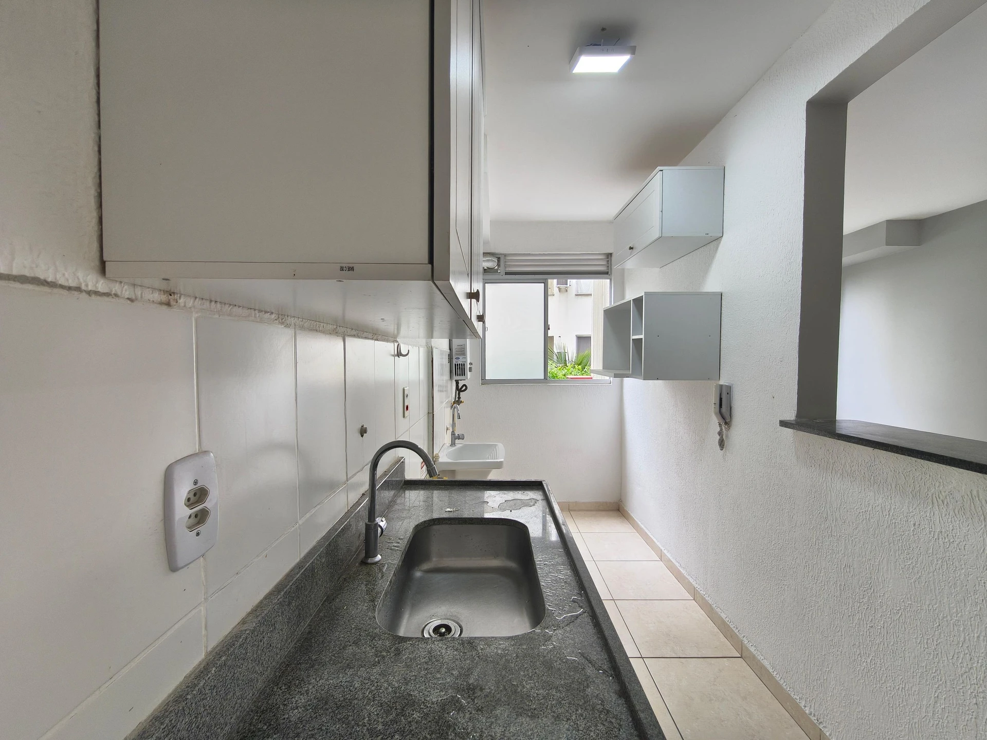 2-bedroom apartment in a building with a pool — photo 40