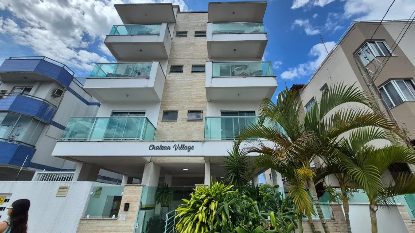 3-bedroom apartment in a building with a pool — photo 17