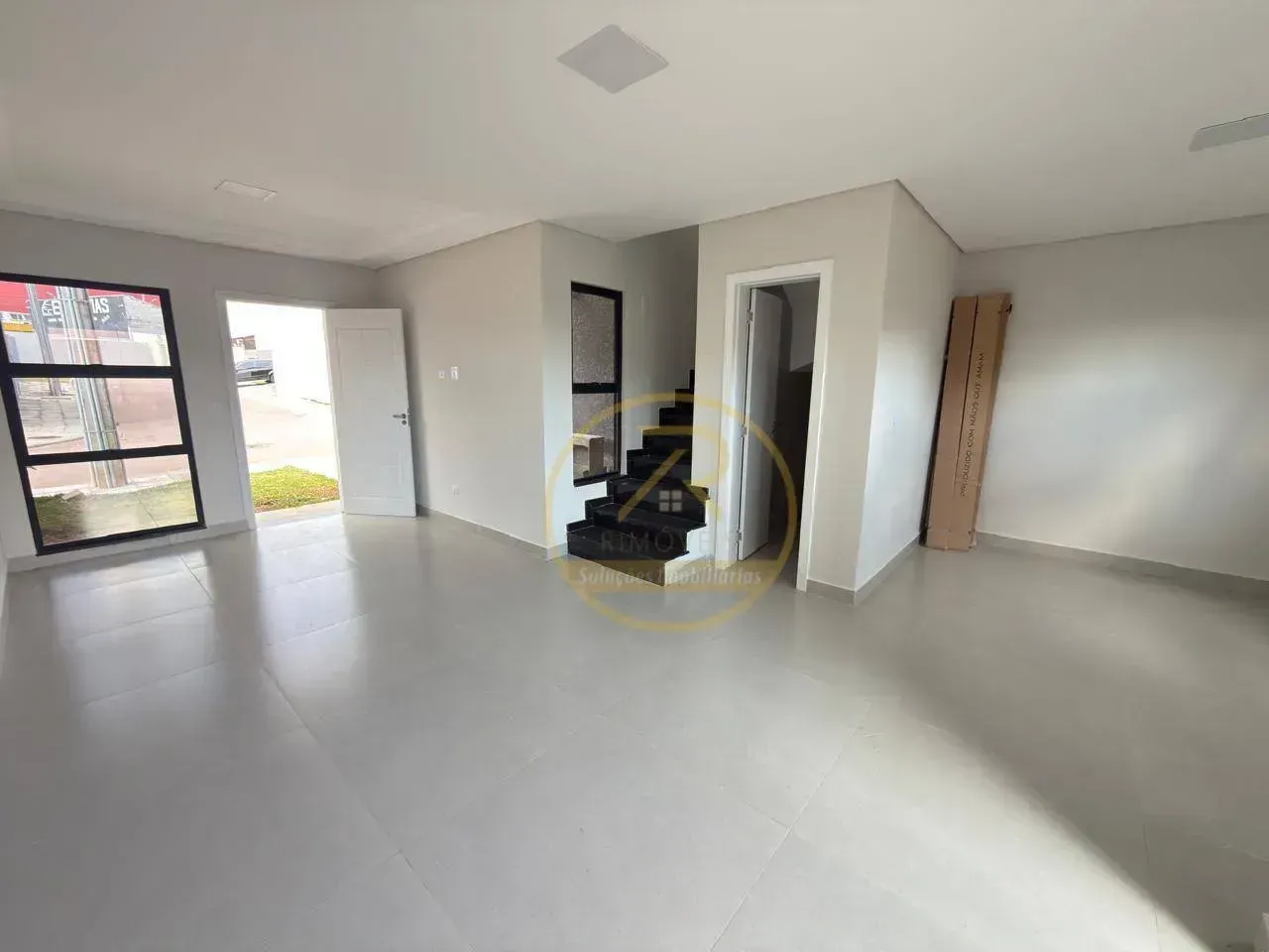 House 100 m² with 3 bedrooms and 2 parking spots — photo 31