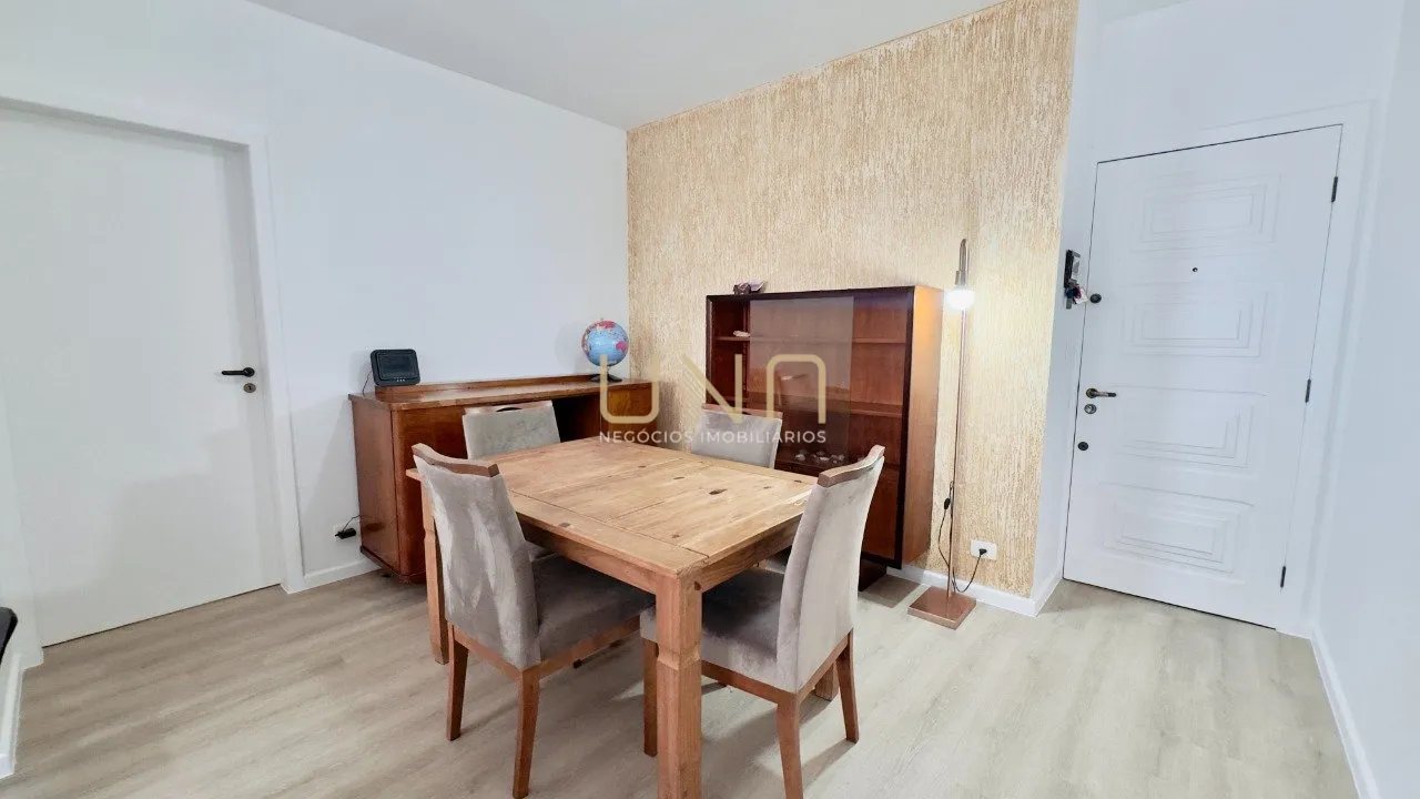 Vestidor y 2 dormitorios: departamento de 77 m² — photo 16