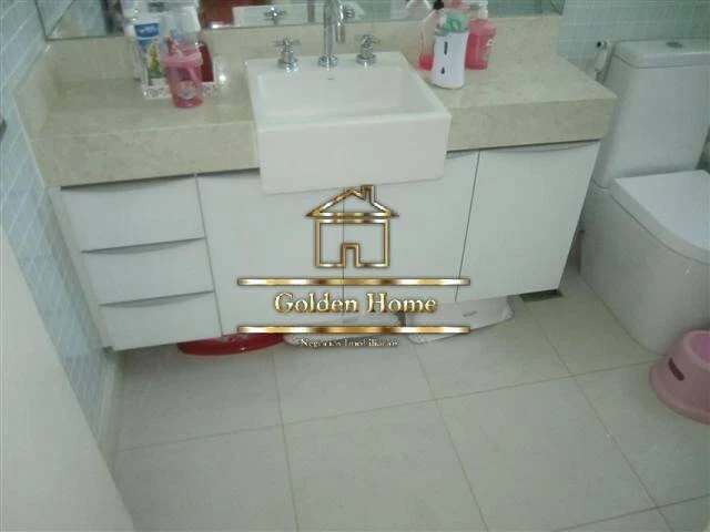 Furnished 300 m² apartment with 4 en-suites and 4 parking — photo 18