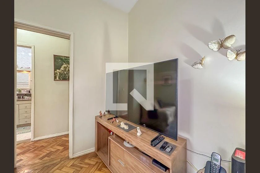 2-bedroom rental apartment with parking space — photo 25
