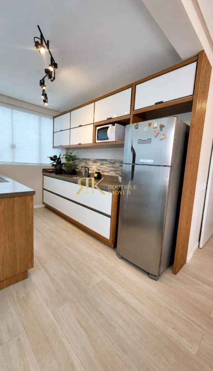 2-bedroom apartment with floor-to-ceiling windows