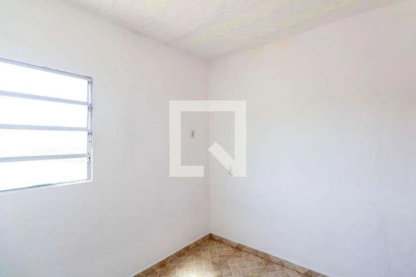 30 m² studio with 1 bedroom and electric shower — photo 2