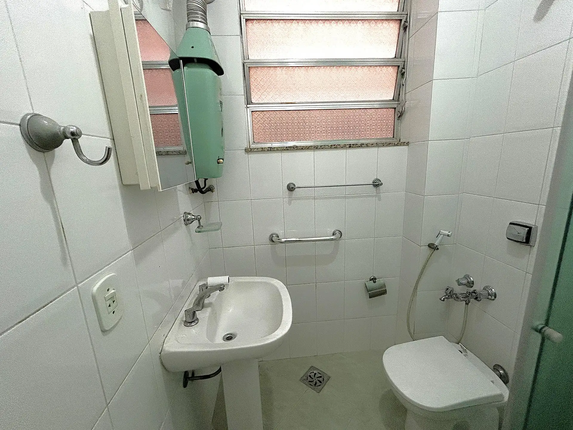 Apartamento sem mobília com 2 quartos e 1 banheiro — photo 15