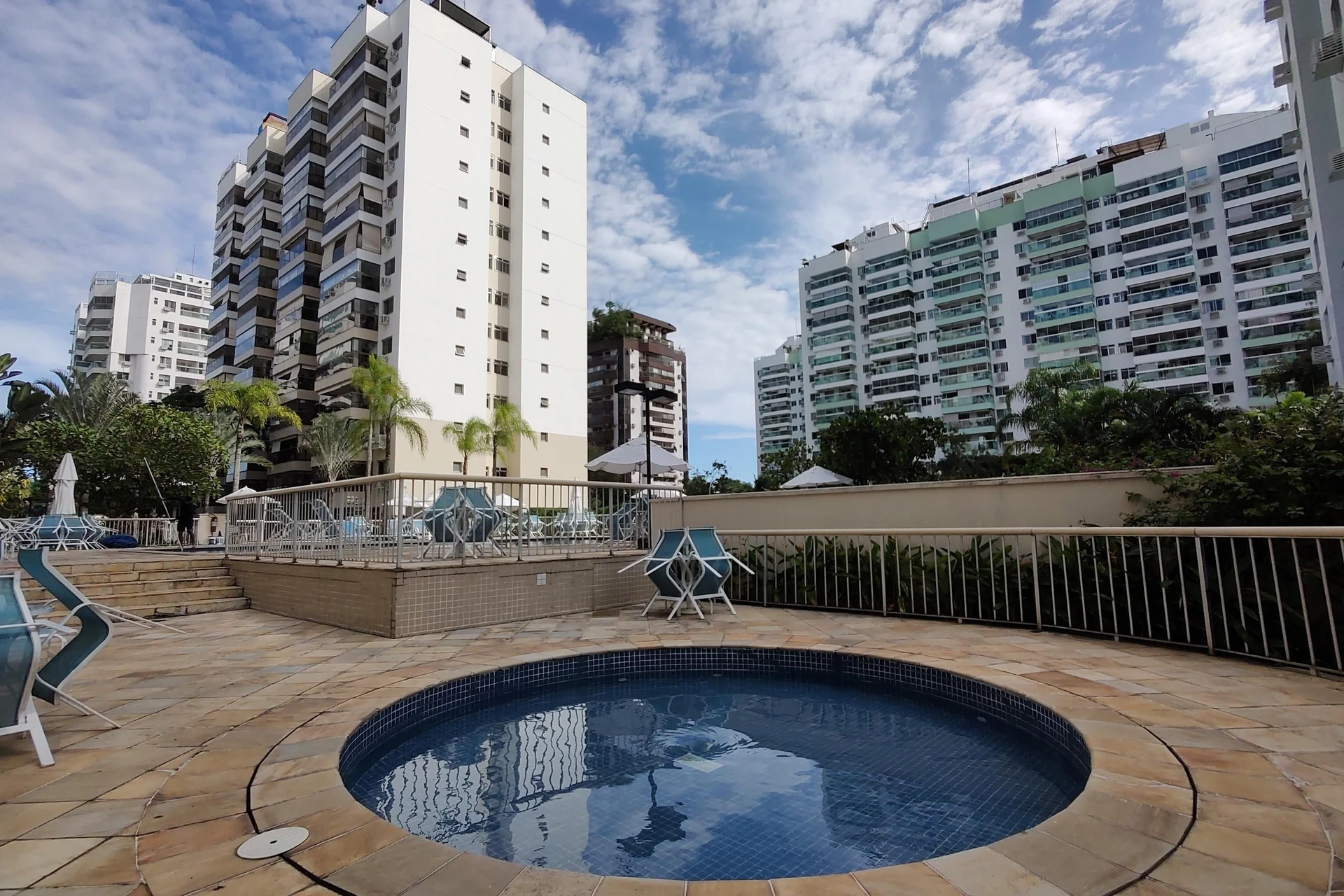 99 m² apartment with a water view and a washing machine — photo 42