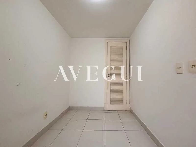 Apartamento com 4 quartos e varanda com box de vidro — photo 25