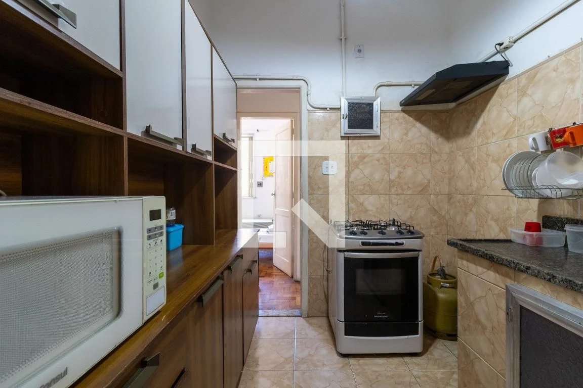 Furnished 2-bedroom apartment with 1 parking spot — photo 11
