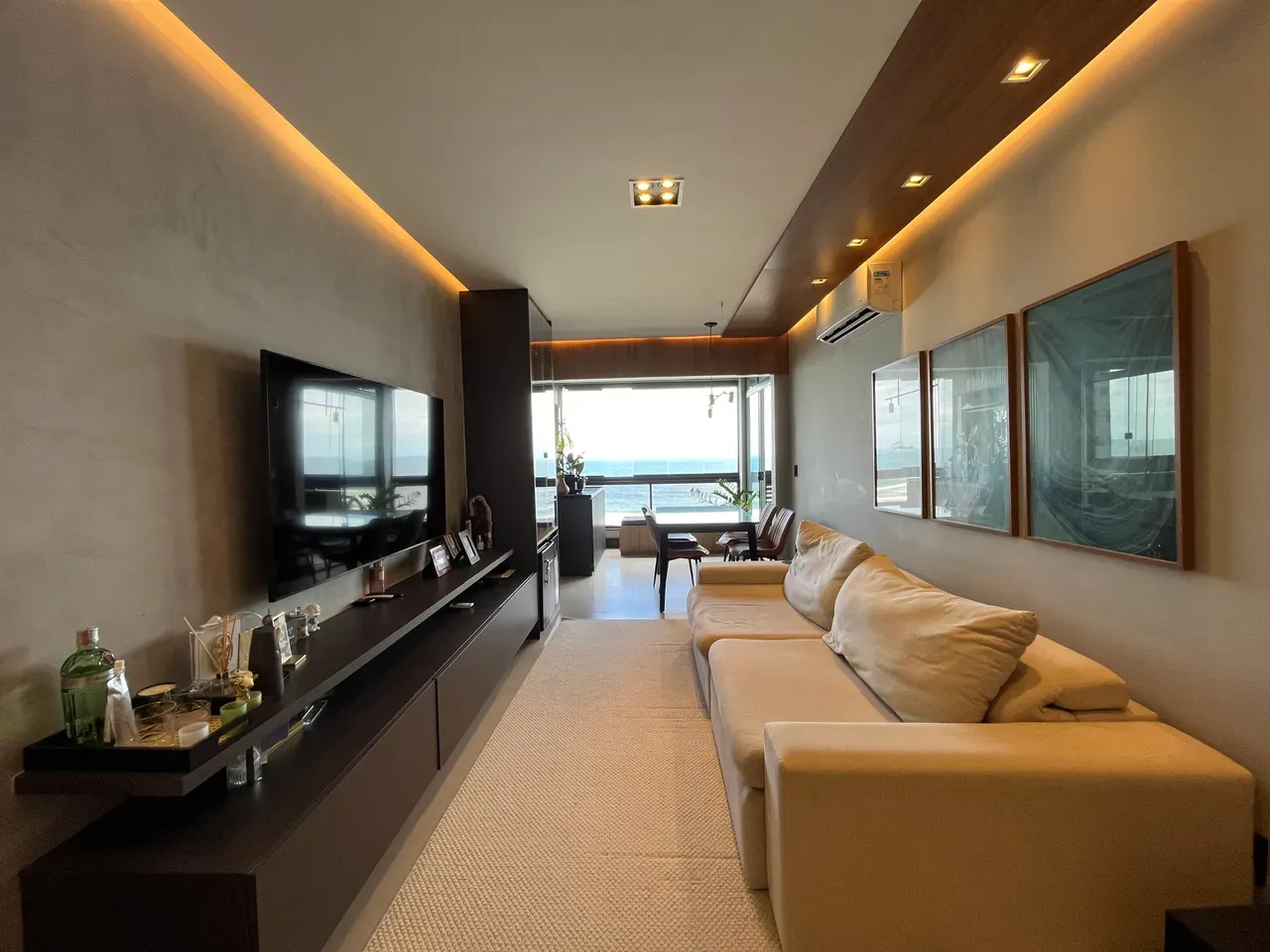 Apartment on the 11th floor with a water view