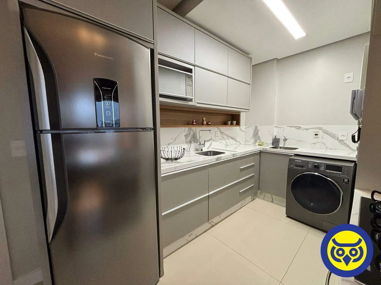 38 m² furnished studio with an open-plan kitchen — photo 16