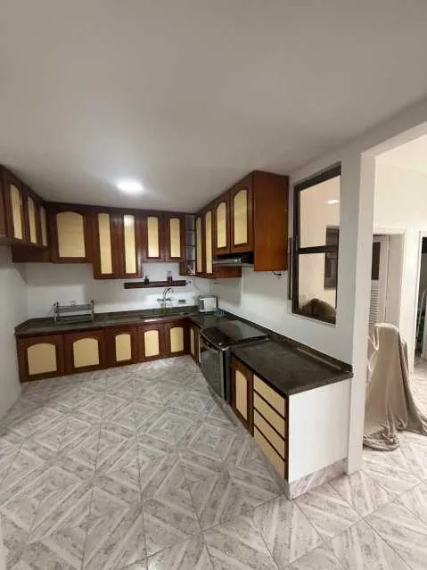 4-bedroom apartment with 4 bathrooms and 3 parking spots — photo 20