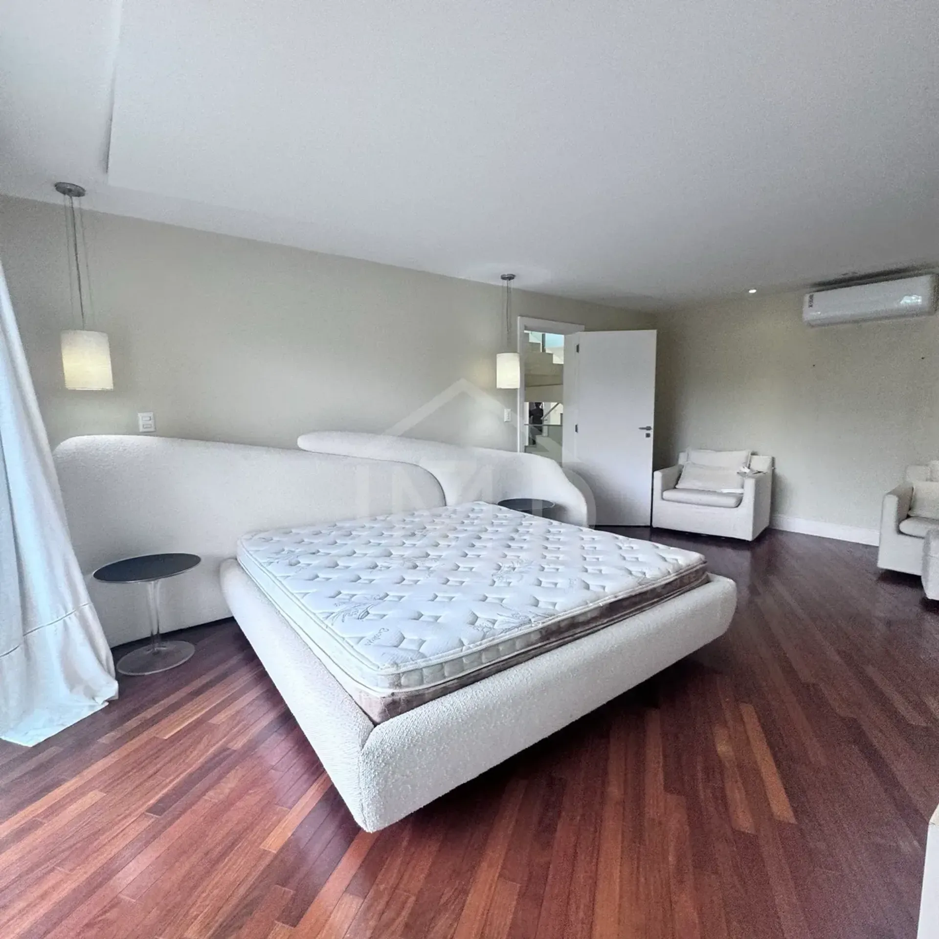 Casa amueblada con 5 dormitorios y 5 baños, balcón acristalado — photo 7