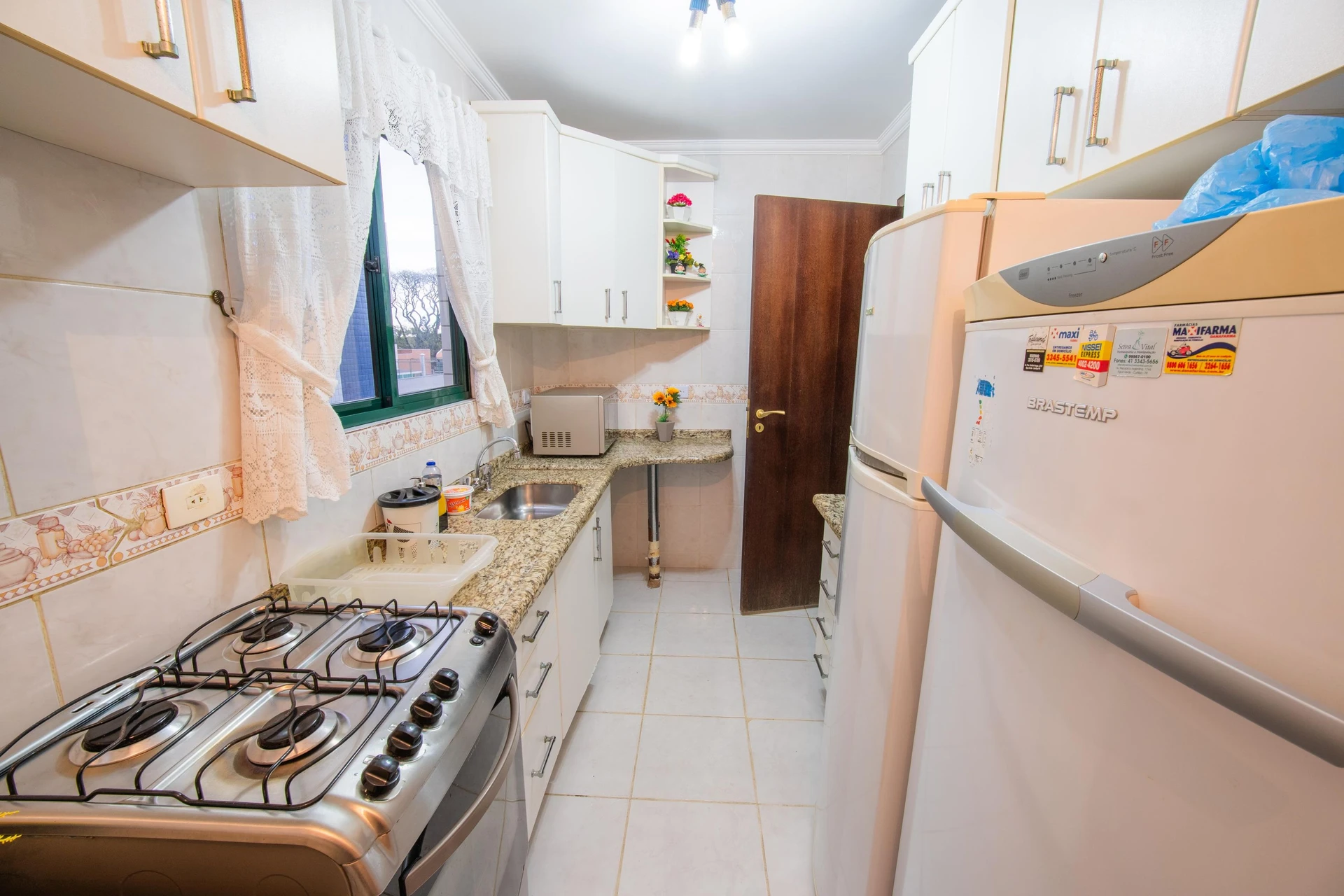 Квартира з 2 спальнями та балконом із грилем — photo 23